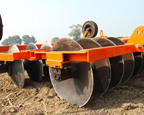 trailed-offset-disc-harrow-(with-tyre)